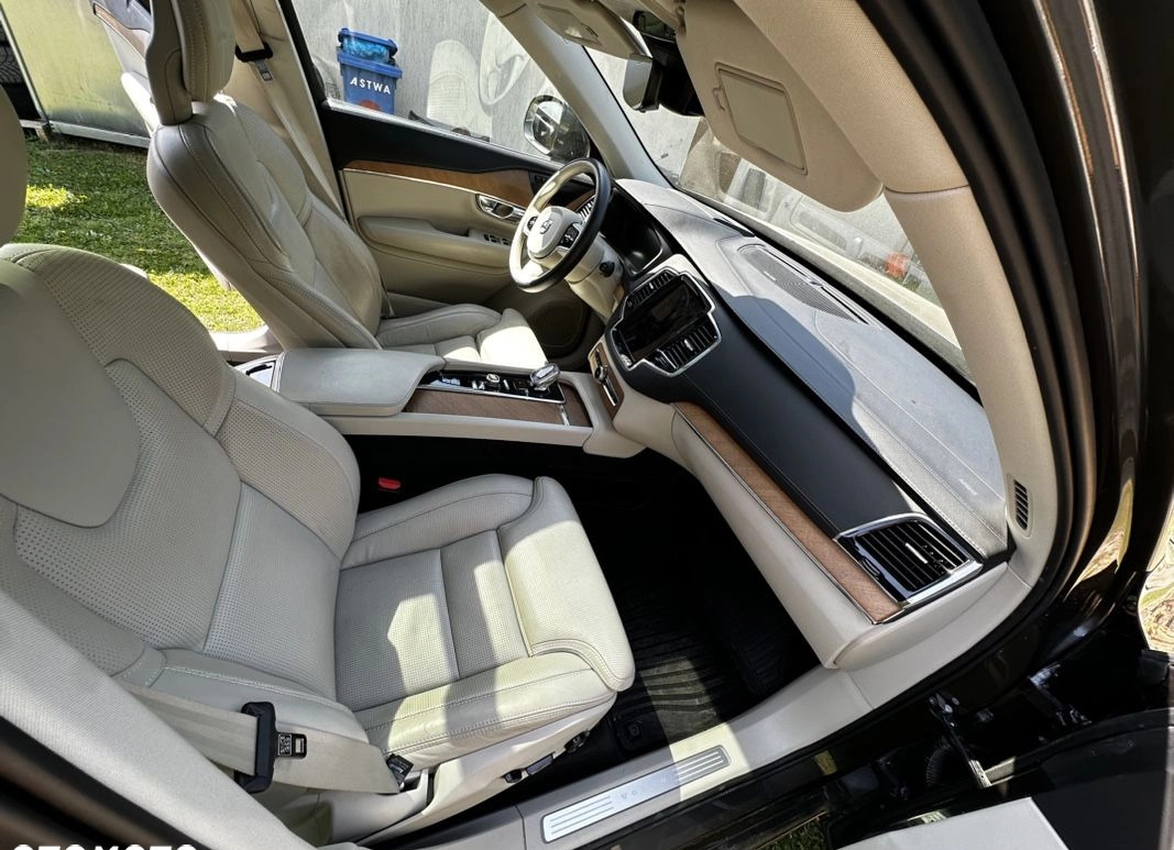Volvo XC 90 cena 230000 przebieg: 82000, rok produkcji 2020 z Białystok małe 79